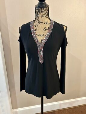 Cartise Embellished Cold-Shoulder V-Neck Women's Top - Size XS